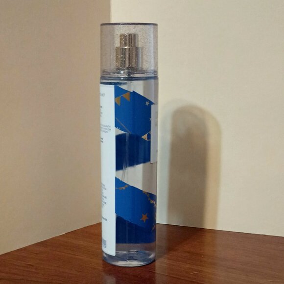 NWT ~ New and Unused ~ Bath & Body Works Denim & Daisies Sheer Mist (8 fl oz) - Picture 4 of 5
